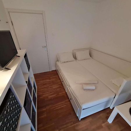 Apartmani Lovre I Zara المظهر الخارجي الصورة