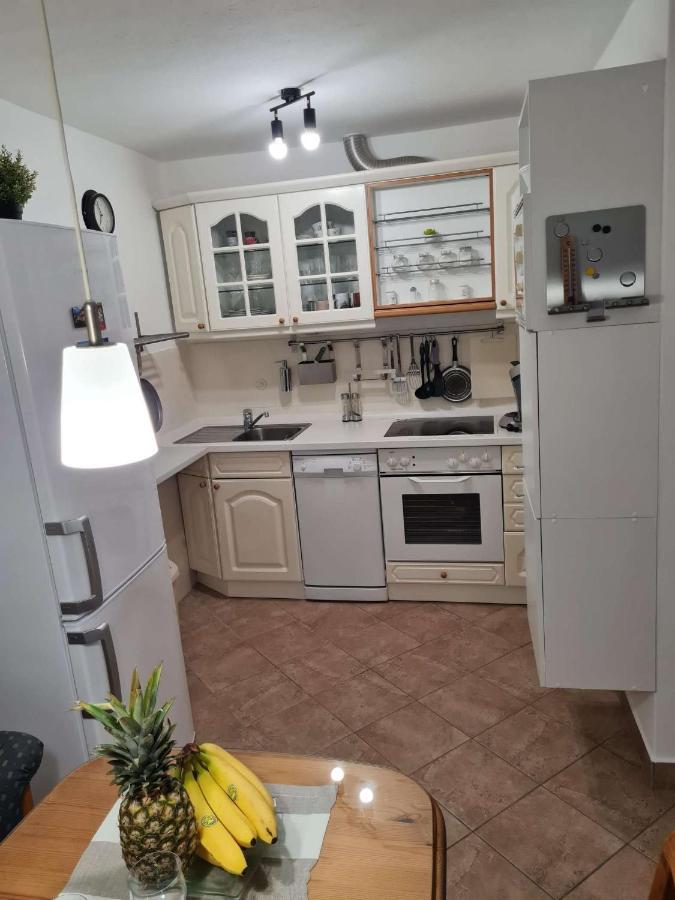 Apartmani Lovre I Zara المظهر الخارجي الصورة