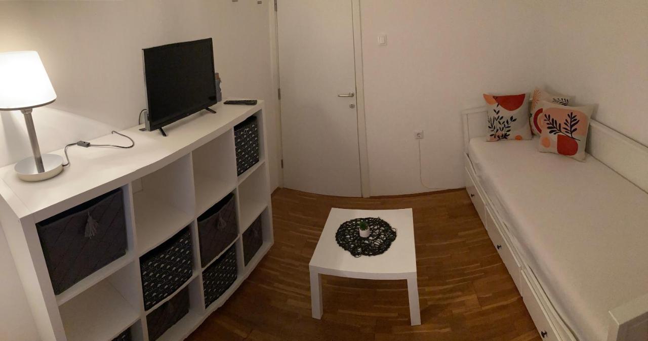 Apartmani Lovre I Zara المظهر الخارجي الصورة